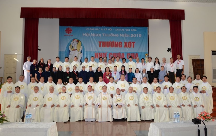 Hội Nghị Thường Niên Caritas Việt Nam 2015 Chủ đề “Thương Xót Như Chúa Cha”.